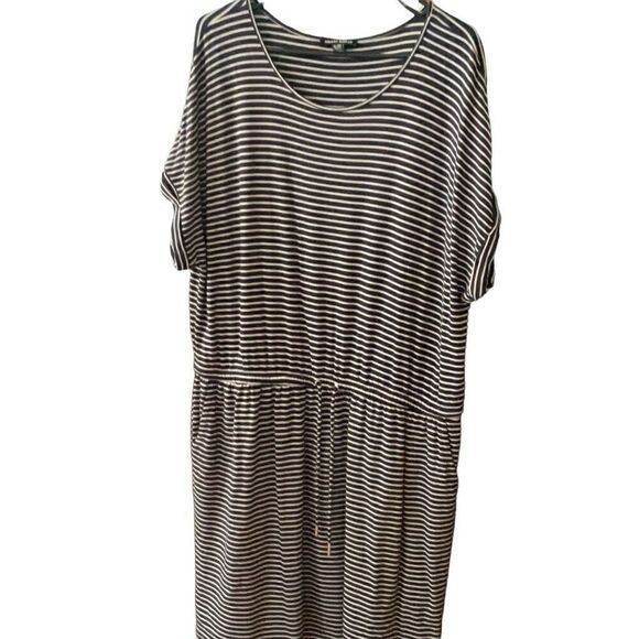 Hillary Radley Dress - Picture 4 of 16